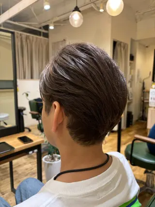 カラー 艶カラー🫧 推しカラー🧸楽歌のヘアスタイル