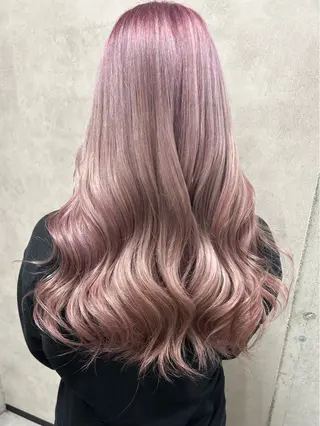 ロング カラー 優花/ハイトーン /デザインカラーのヘアスタイル