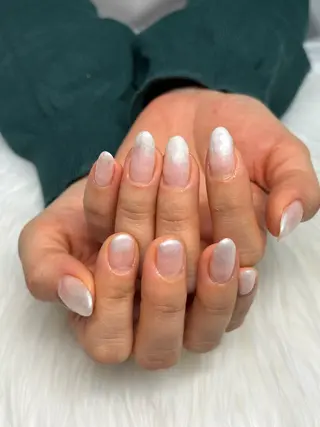 ネイル SHIORI ⭐︎のネイルデザイン