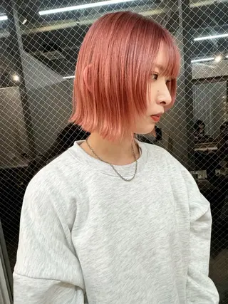 ショート カラー ヘアアレンジ lani ブリーチ /ダブルカラーのヘアスタイル