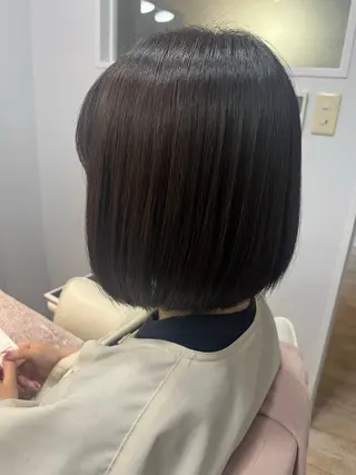 ショート カラー 暗髪ツヤ感カラー🌼 いしいゆうこのヘアスタイル