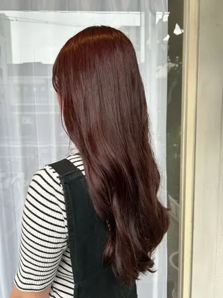 ロング カラー 川筋 桃果のヘアスタイル
