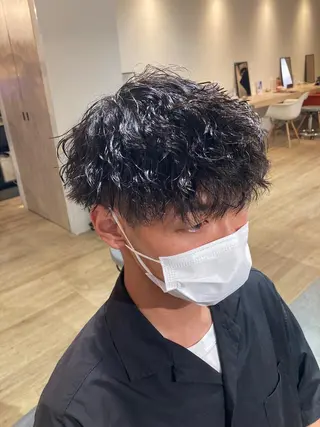 パーマ メンズ SCENEbyRAD helmのヘアスタイル
