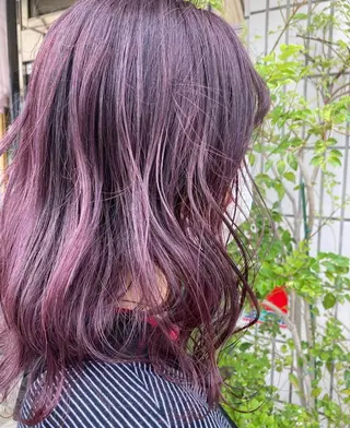 ロング アダチ コウスケのヘアスタイル