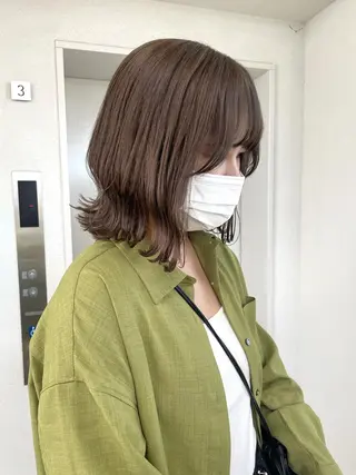ミディアム カラー ヘアアレンジ 🌷FUKA🌷 まろやかハイトーンのヘアスタイル