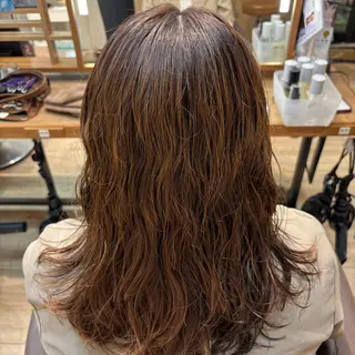 ロング 洛樹 /フェード/ ハイライト/パーマのヘアスタイル