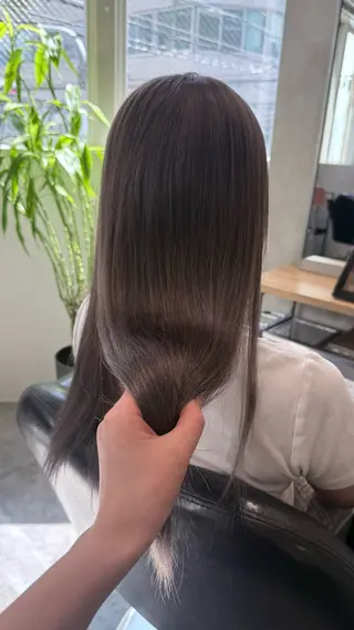 ロング カラー バレイヤージュモデル 募集👒ヨンスクのヘアスタイル