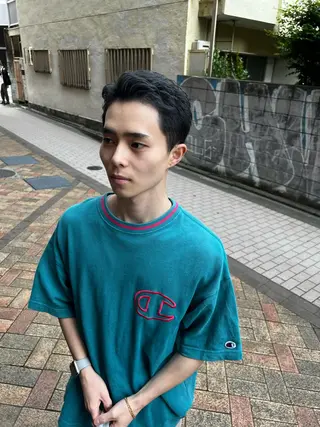 カラー 西川 凜のヘアスタイル