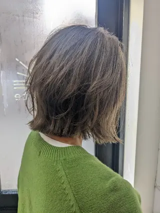 ショート カラー kaminote所属・マエハラ ナナのヘアスタイル