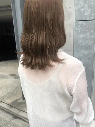 ミディアム ✨色持ちの良い艶 カラー✨蟹江真世のヘアスタイル
