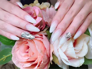 ネイル Lilas Nailのネイルデザイン