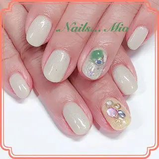 ネイル .Nails Mio 赤羽西ネイルサロンのネイルデザイン