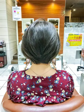 ショート カラー テラモト カズヨシのヘアスタイル