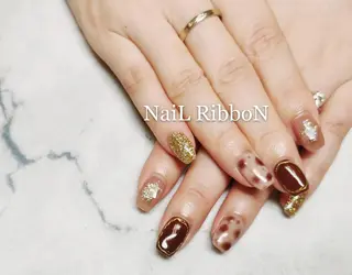 ネイル ネイルリボン 受付スタッフのネイルデザイン