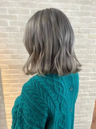 ミディアム カラー Topstylist YUKIのヘアスタイル
