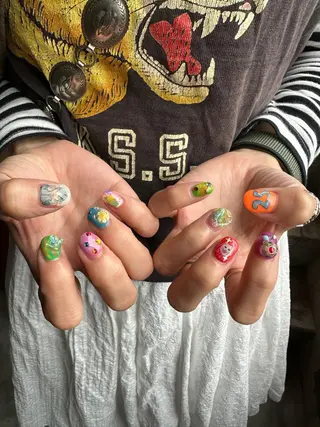 ネイル ネイリスト EMIのネイルデザイン