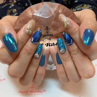 ネイル ネイルリボン 受付スタッフのネイルデザイン