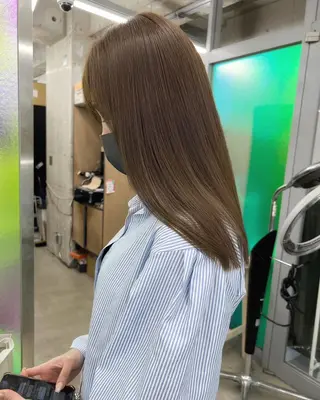 セミロング カラー パーマ ヘアアレンジ ヘアケア特化型サロン newi 梅田のヘアスタイル