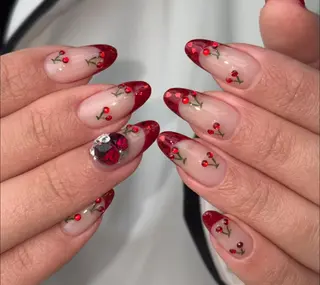 ネイル Pure&Rich Nailのネイルデザイン