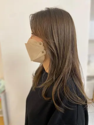 セミロング カラー ✨オール年代🆗 🤍ウチダアユコのヘアスタイル