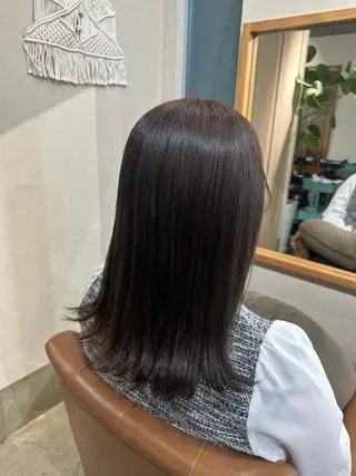 ミディアム 大石 楓のヘアスタイル
