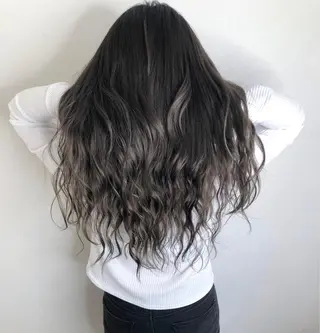 セミロング カラー 美髪矯正・レイヤー 倉友哉のヘアスタイル