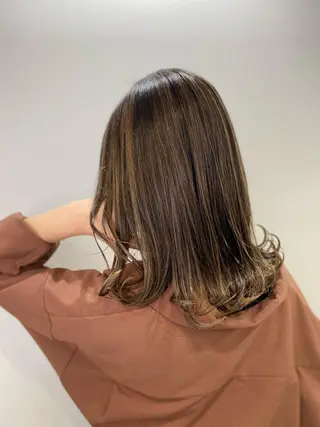 カラー opus 店長大和 レイヤー/赤み消しのヘアスタイル