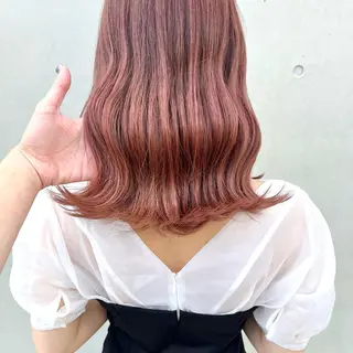 ミディアム カラー ヘアアレンジ 八巻 晴香のヘアスタイル
