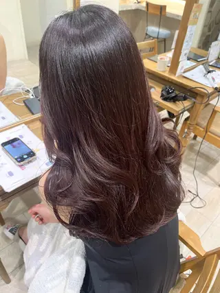 ロング 勝野 優佳のヘアスタイル