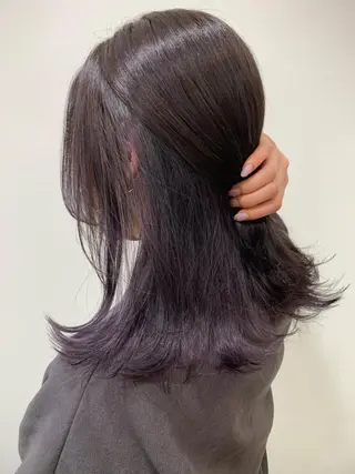 ミディアム カラー 薄田 珠美のヘアスタイル