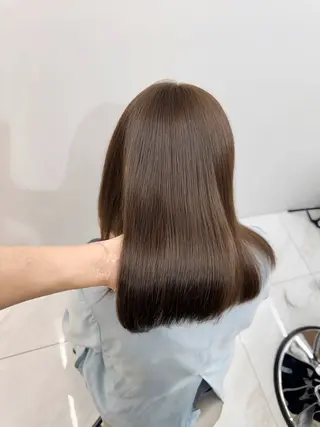 カラー 韓国風レイヤーカラー ライムのヘアスタイル