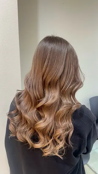 ロング カラー GiseL小倉 kotoneのヘアスタイル