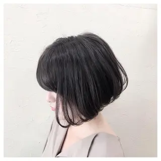 ショート カラー ENIF ヤマグチアツコのヘアスタイル