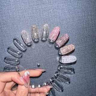 ネイル 里見 麗のネイルデザイン