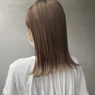 セミロング shiori ﾍﾞｰｼﾞｭｶﾗｰのヘアスタイル