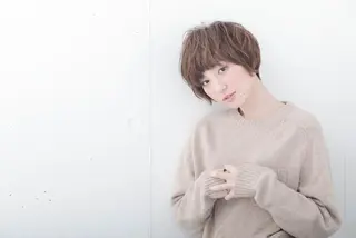 ショート カラー 鈴木 悠史のヘアスタイル