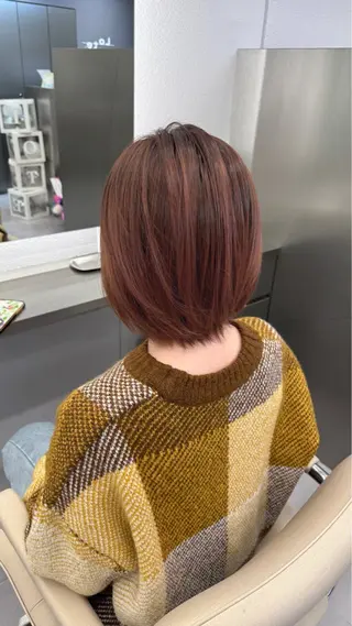 ショート カラー ほの カラー特化/ ブリーチ/ボブのヘアスタイル