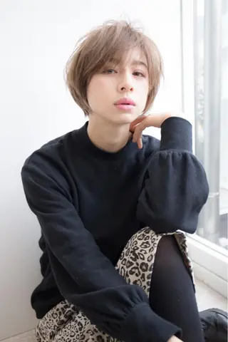 ショート 抜毛 薄毛 白髪 頭皮改善　柳沢慶のヘアスタイル