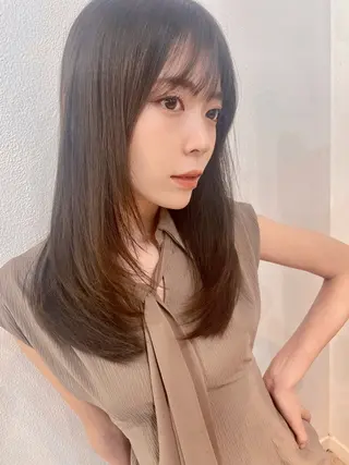 セミロング レイヤーカット 中屋光貴のヘアスタイル