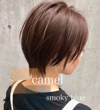 ショート カラー AKI アキのヘアスタイル