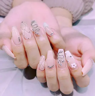 ネイル 美爪パラジェル導入店 Sunnilyのネイルデザイン