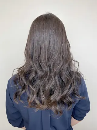セミロング カラー 【透明感、艶髪】西村 有司のヘアスタイル