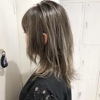 ミディアム カラー 三鷹で1番ショート ボブをカットする新谷のヘアスタイル