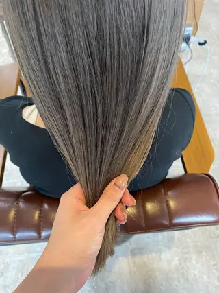 セミロング カラー 日野 めぐみのヘアスタイル