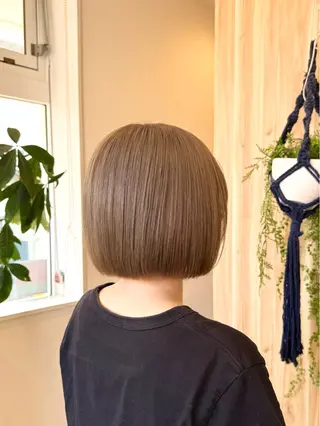 ショート adorable 長谷川実夢のヘアスタイル