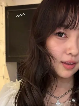 セミロング レディースカット🎀 NANAHAのヘアスタイル