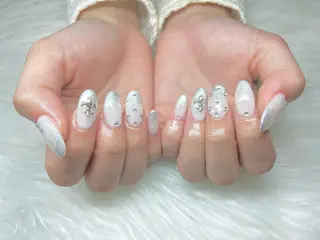 ネイル Miki 本町駅｜💅‎🤍のネイルデザイン