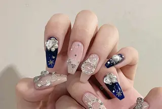 ネイル She’s Lunaのネイルデザイン