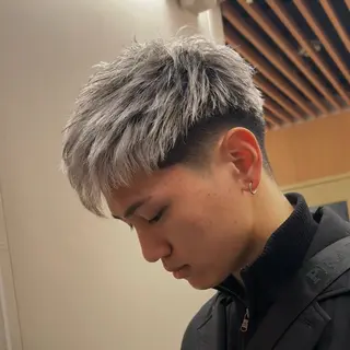 カラー メンズ 💋ホワイトメッシュ /パーマ/メンズ💋のヘアスタイル