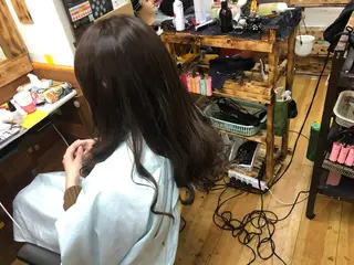 ロング 雪上 章のヘアスタイル